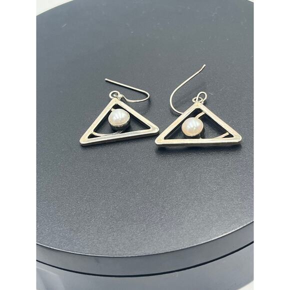 Sterling Silver Triangle 6-7mm Cultured Pearls Modern Geometric Drop Earrings - Picture 7 of 8